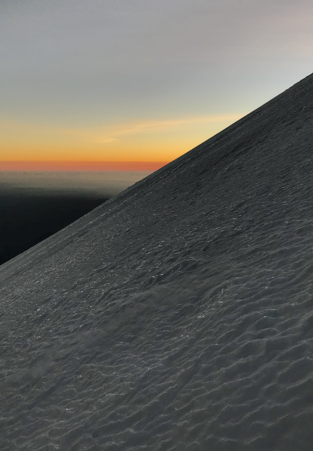 Dawn breaks on Pico de Orizaba