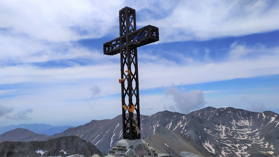 La croix sommitale du Pic du Canigou