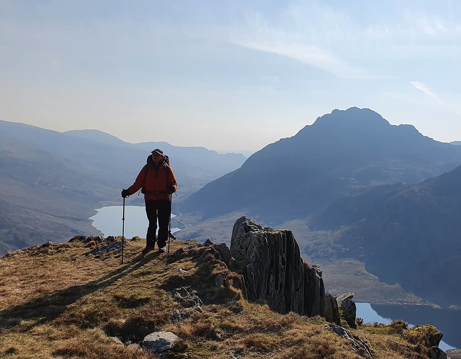 Heading up Y garn, Y Garn (Glyderau)