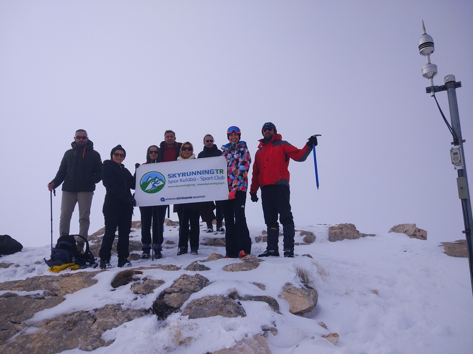 Skyrunning Türkiye® team at the Bakırlı peak, Bakirtepe