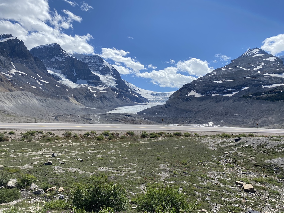 From RV parking lot, Mount Athabasca