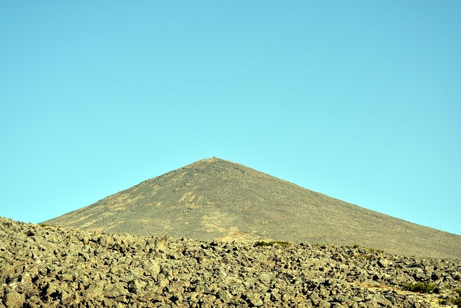 Anaun peak