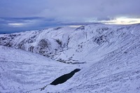 Edrych lawr at Llyn Caseg, Yr Elen photo