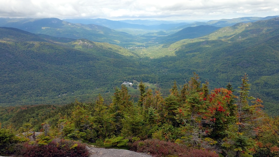 Noonmarh & Lodge, Noonmark Mountain