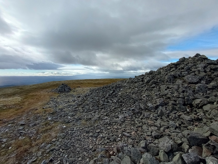 Morven summit cairn, Morven, Aberdeenshire