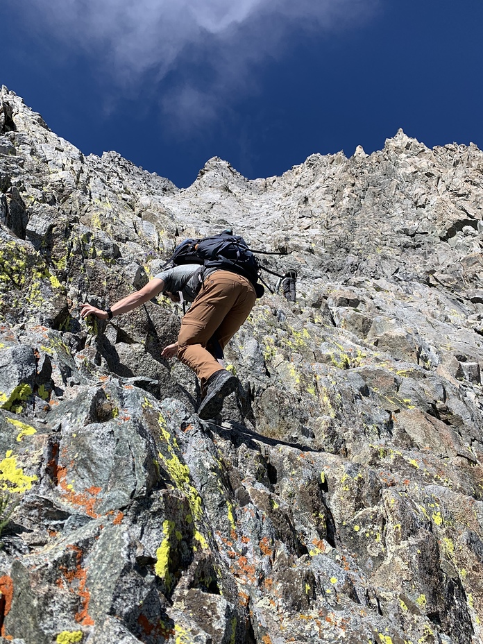 Gaining the chute with careful moves, Middle Palisade