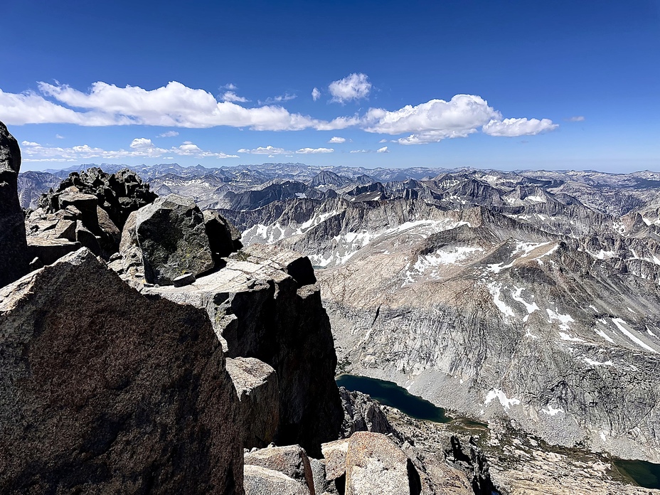 Summit view looking west to sequoia NP, Middle Palisade