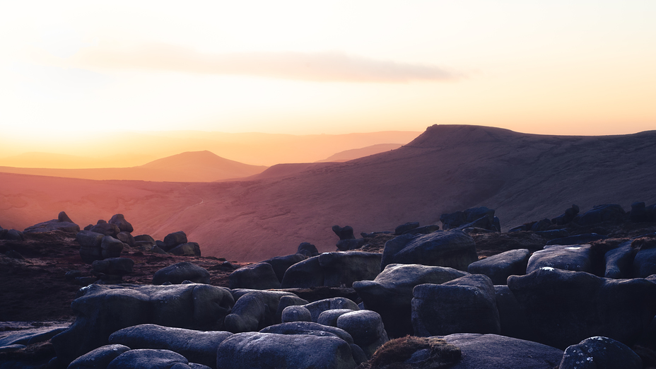 Swine's Back and South Head from Woolpacks, Kinder Scout