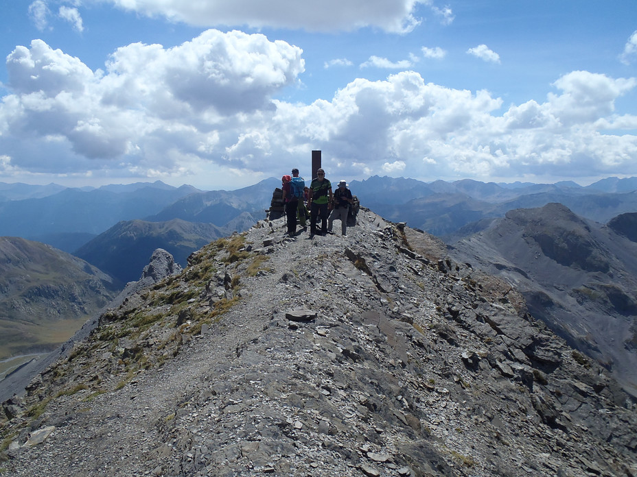 Summit of Enciastraia, Rocca dei Tre Vescovi