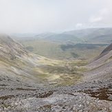 Binn idir an Dá Log, Barrslievenaroy