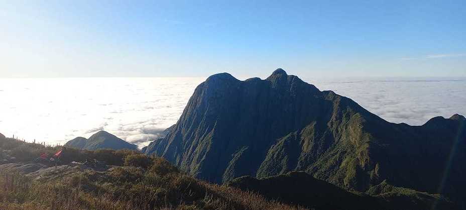 Pico Paraná Vista do Caratuva