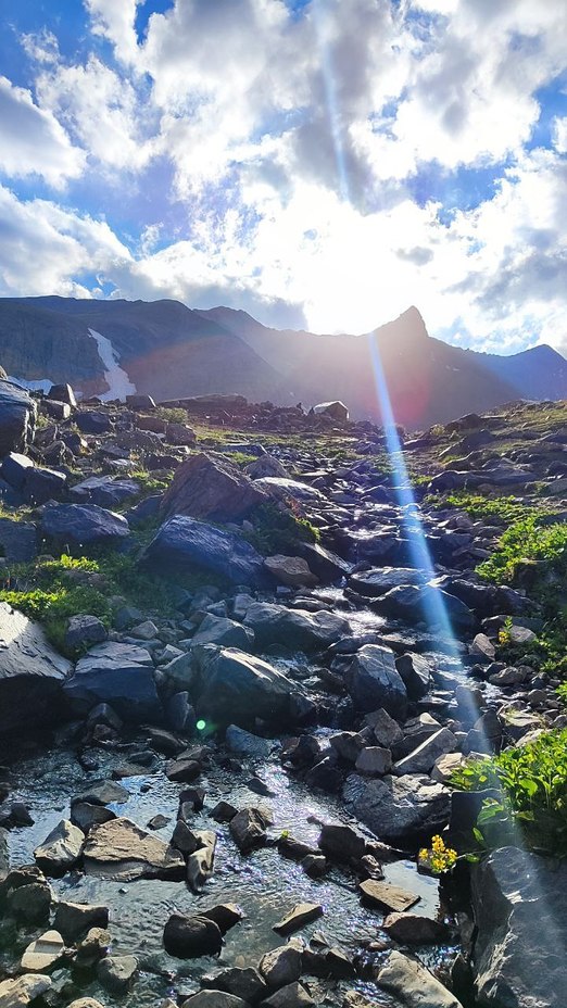 Alam kuh nature, Alam Kuh or Alum Kooh