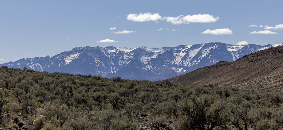 East face of Tse’tse’ede (Steens) mountain, Steens Mountain