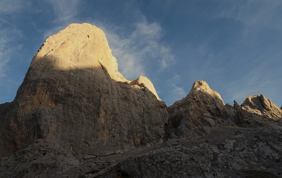 Sunset, Naranjo de Bulnes