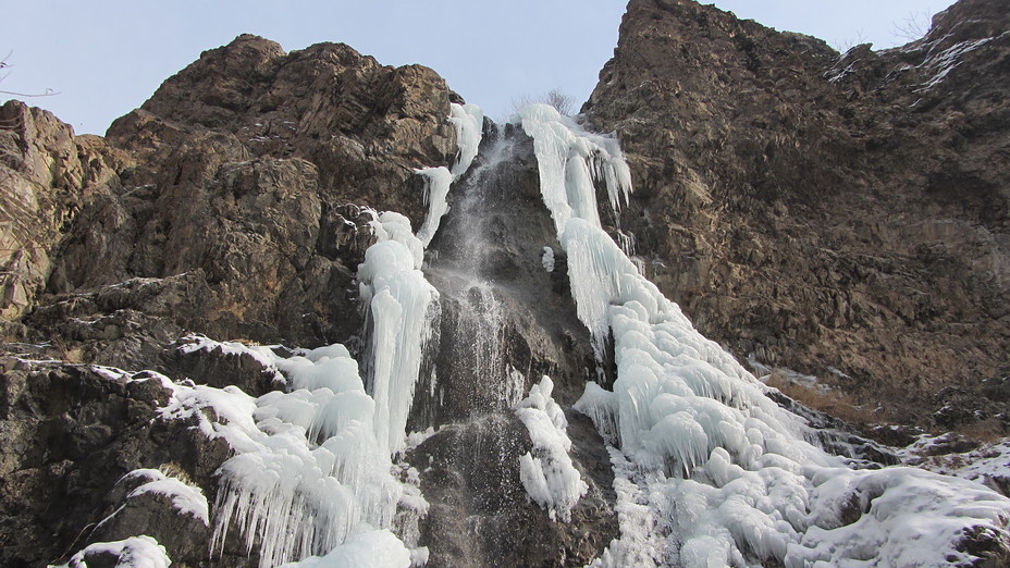 Chalmagas Waterfall, Touchal