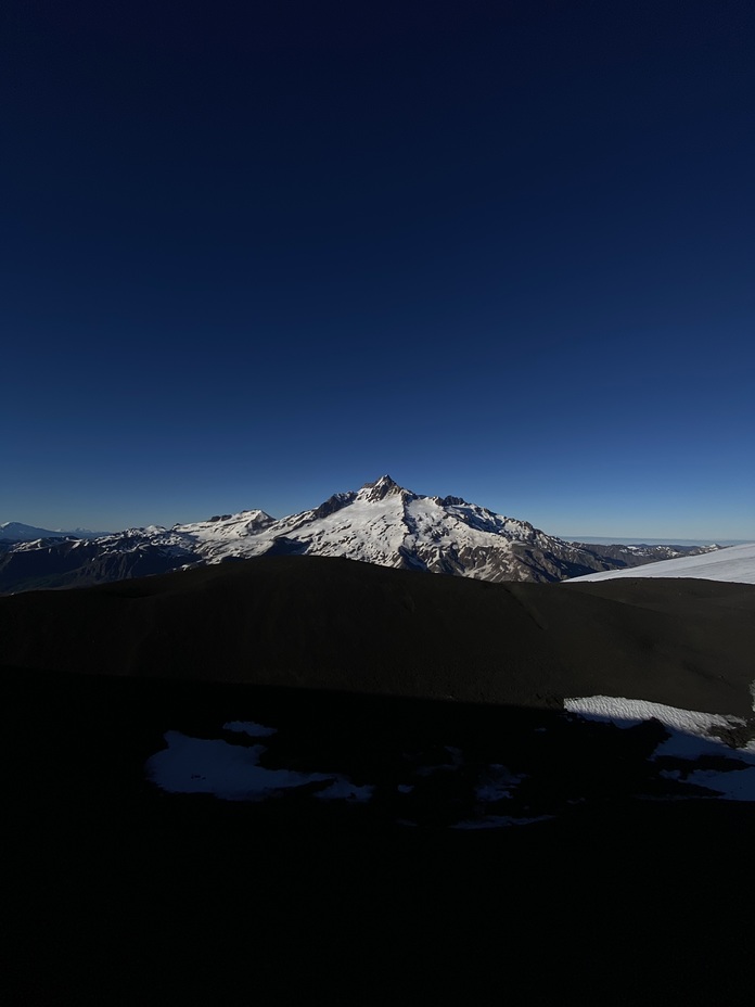 Sierra Velluda, Antuco Volcano