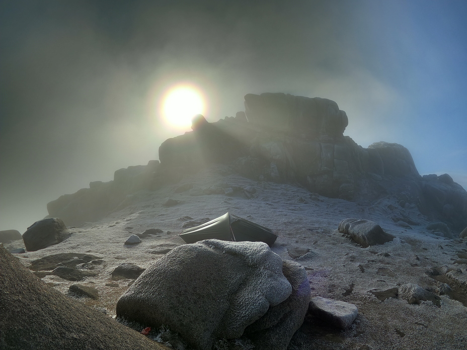 Summit camp, Slieve Bearnagh