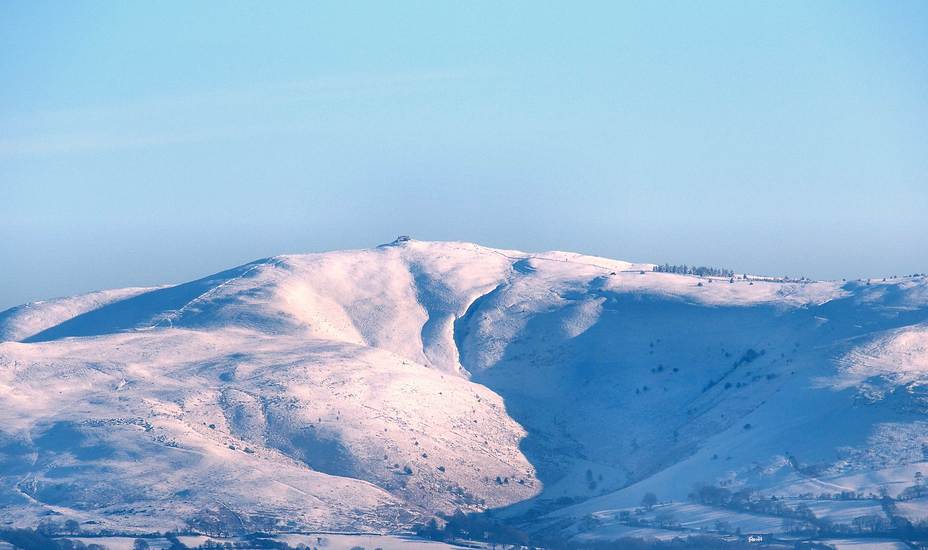 Moel Fammau, Moel Famau