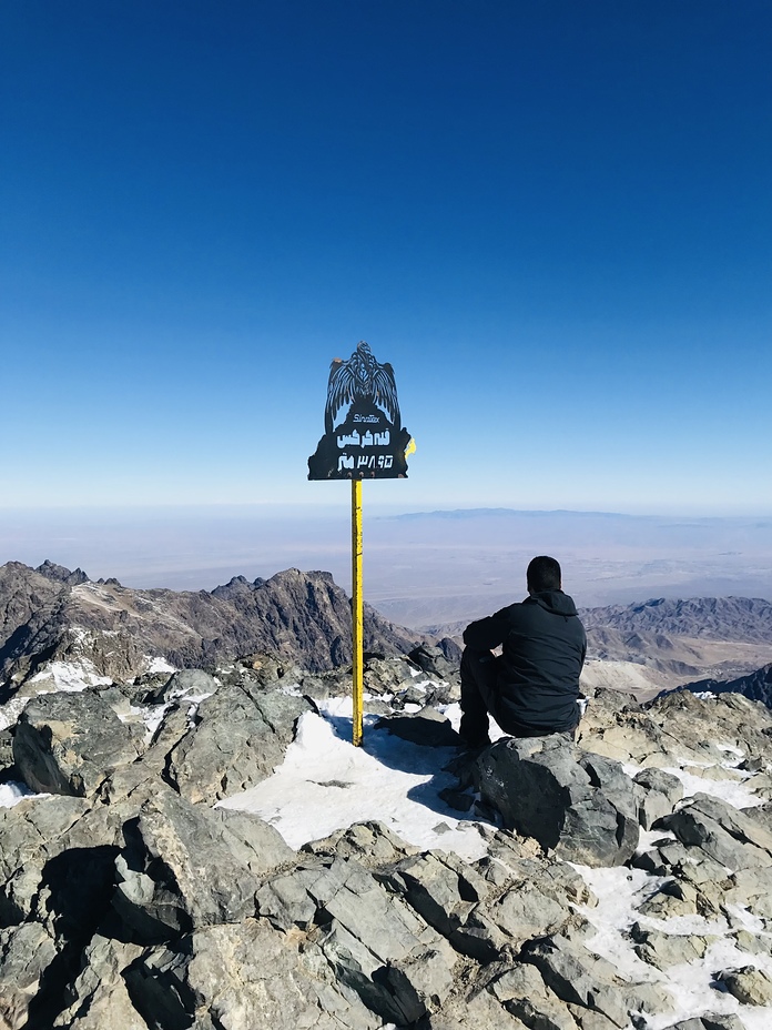 Looking at Damavand mount from the summit, Karkas