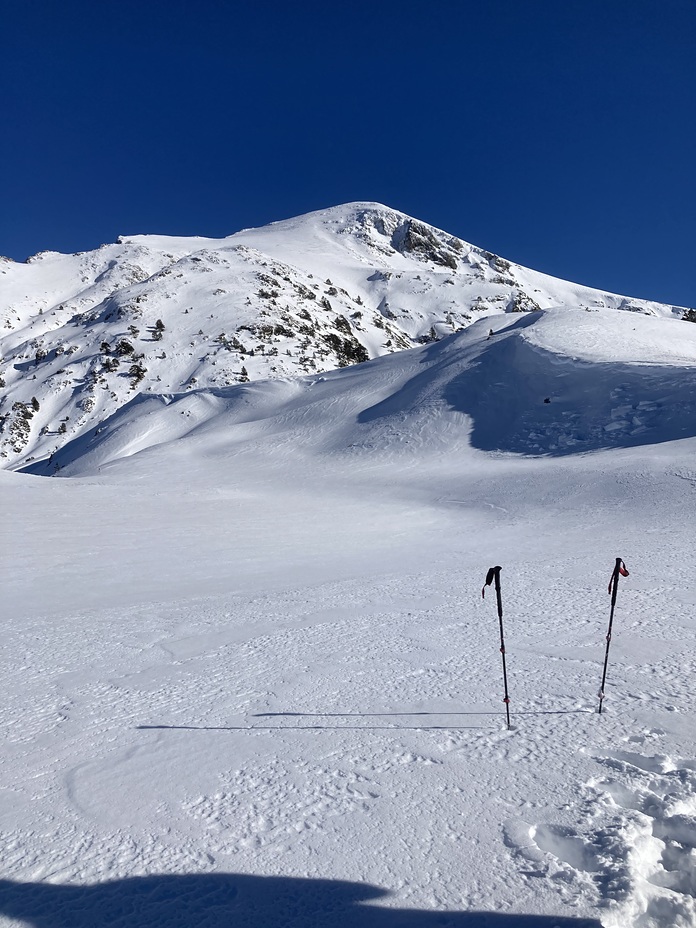 Frozen Drakolimni and Smolikas