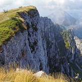 Suva mountain cliff 1810m, Trem - Suva planina