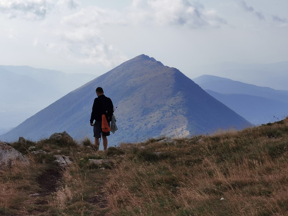 Suva mountain ridge 1810m, Trem - Suva planina