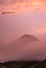 Tungurahua entre la neblina photo