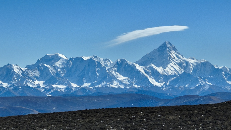 贡嘎, Mount Gongga or Minya Konka (贡嘎山)