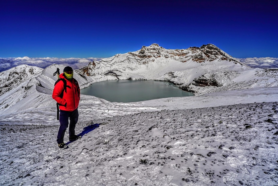 Crater lake on top of Mt Ruapehu