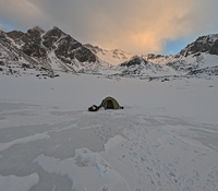 Палатка на озере Эхой, Monkh Saridag photo