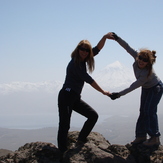 desde el cerro Santa julia   se ve el volcan Lanin