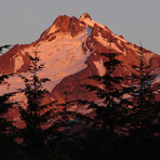 Evening Alpinglow, Mount Jefferson (Oregon)