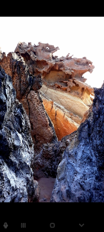 Hormoz island, Karkas
