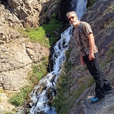 آبشار در مسیر قله خلنو, آزاد کوه