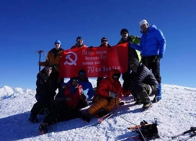 Summit of Mera Peak with Makalu Extreme team, Baruntse