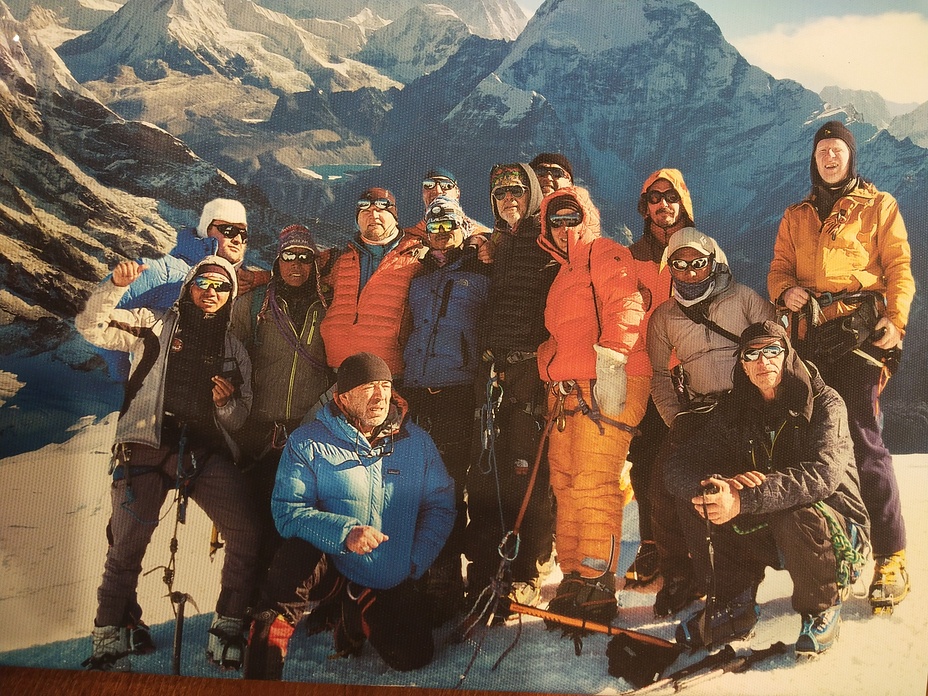 Summit of Mera Peak with Makalu Extreme, Baruntse