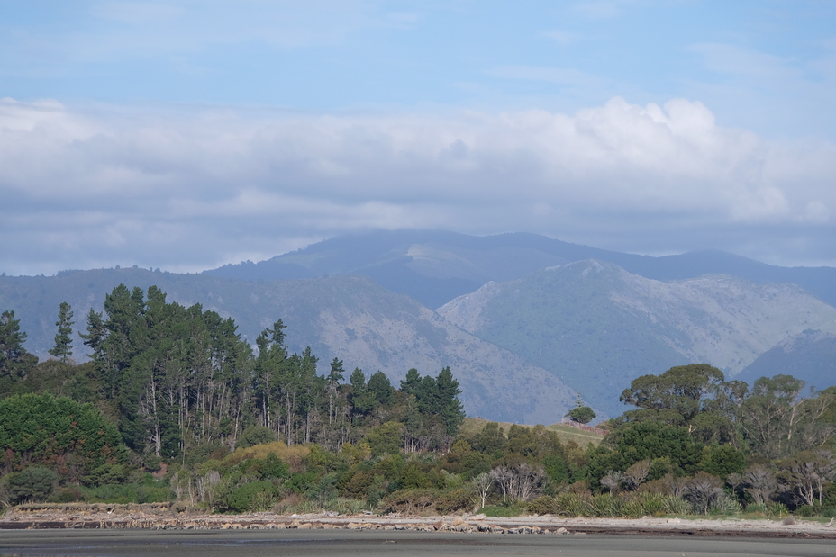 Mount Evans from the Golden Bay shore near Rangihaeata, Mount Evans (Abel Tasman)