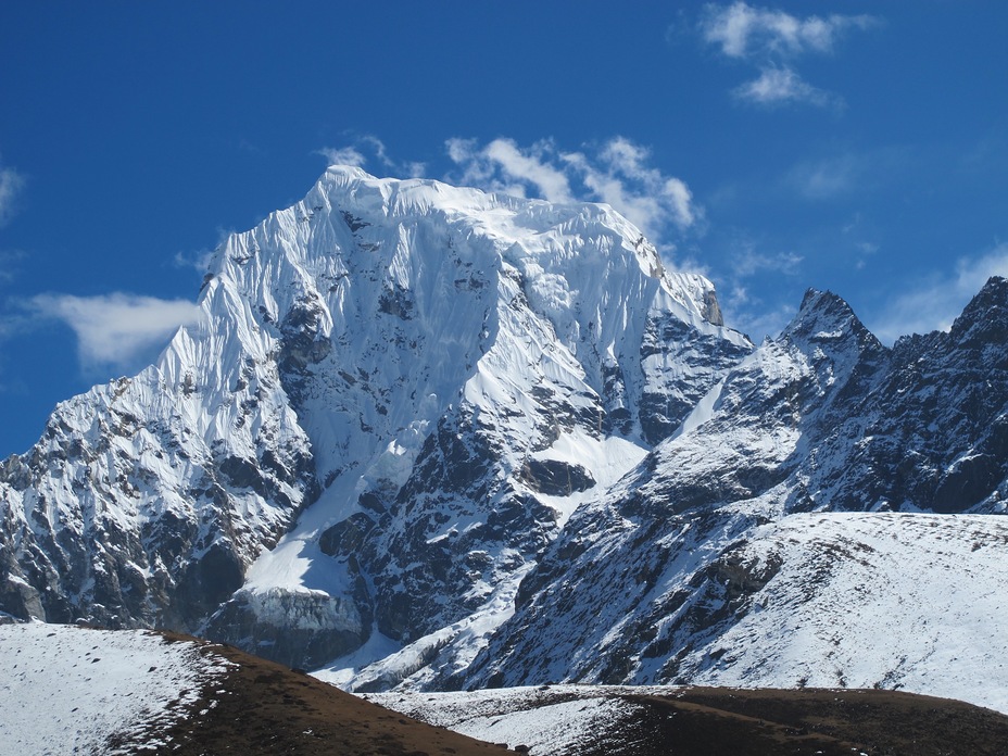 Cholatse South East ridge 