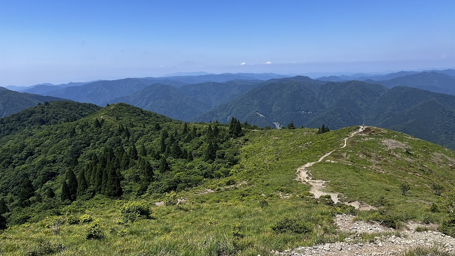 View from the summit, Mount Bunagatake