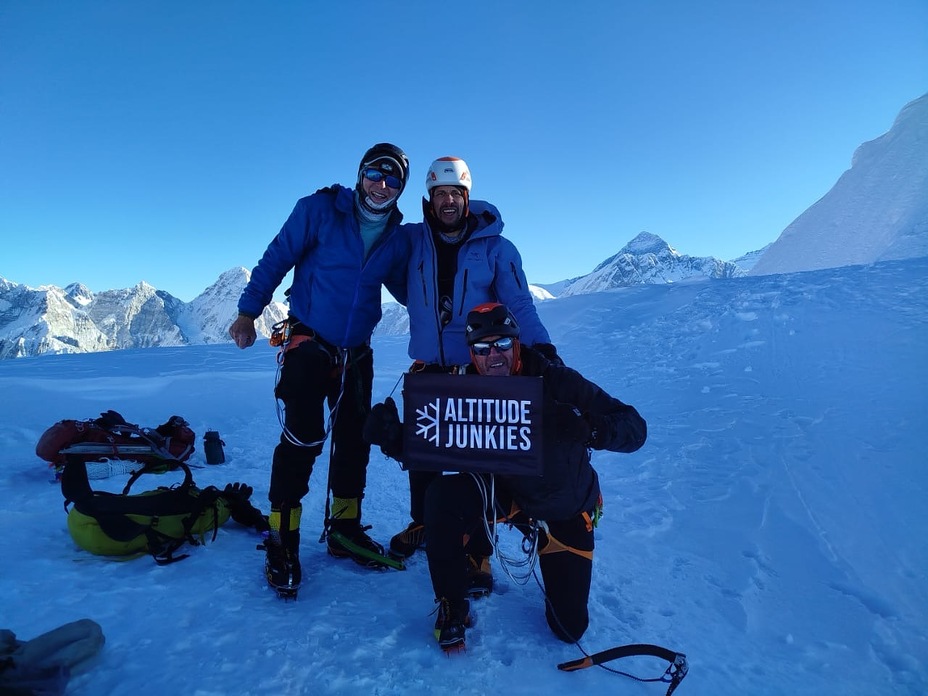 Clients on the summit of cholatse 2025