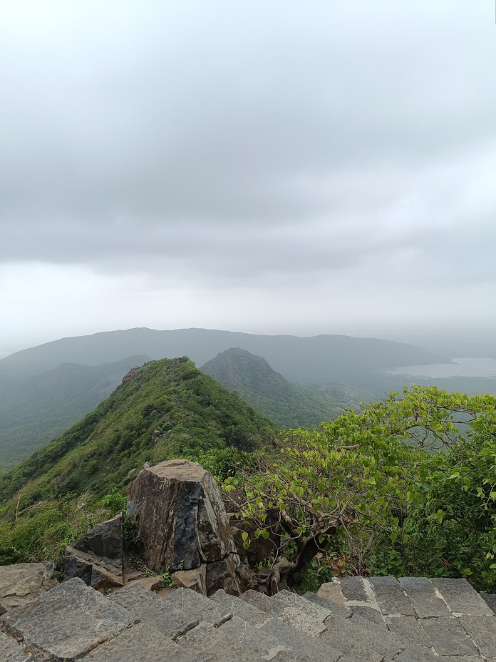 Girnar hil, Girnar Peak
