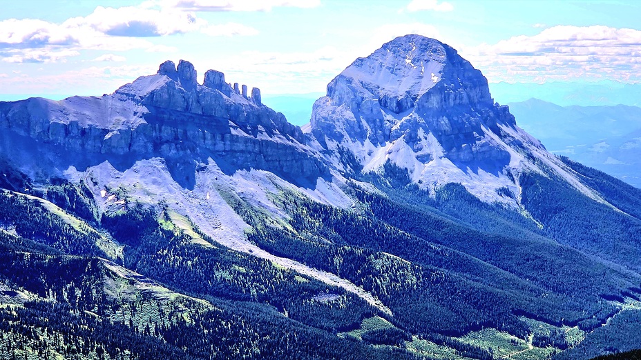 The landscape, Crowsnest Mountain