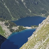 Widok na Czarny Staw pod Rysami i Morskie Oko, Rysy