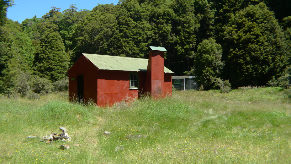 Lovely Wainui Hut