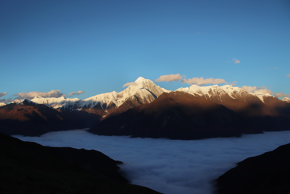 Zimei Mountain pass, Gongga Shan