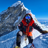 Hillary Step in the back, Mount Everest