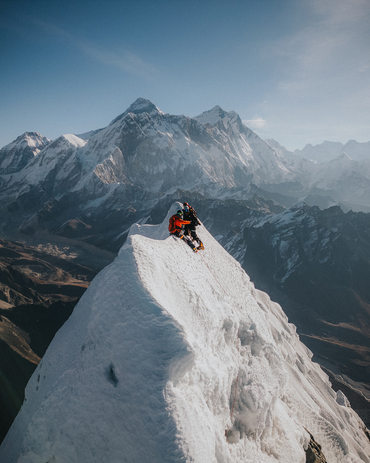 Alpinist Climber Expeditions, Cholatse