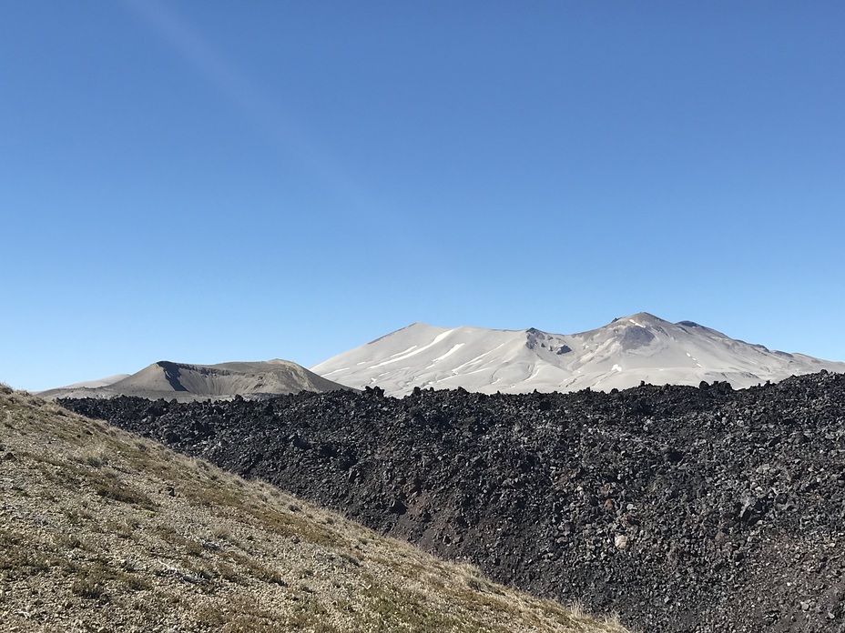 Vista volcán Puyehue y Caulle, Lava