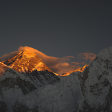 ALTITUDE JUNKIES -EVEREST, Mount Everest