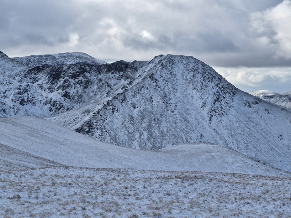 Yr Elen, 962 m (3,156 ft)